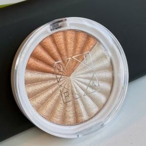 OFRA Highlighter - Everglow